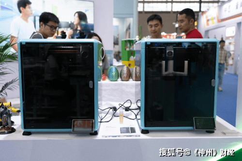 C位出道 创想三维3D打印机亮相重庆·中国教育装备展GS-0万博max体育官方网站1深受追捧万博max体育注册(图3)